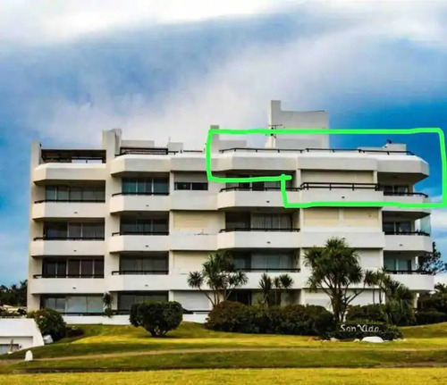 Imagen 3 de 8 de Alquilo Muy Lindo Penthouse Frente Al Mar En Pinares