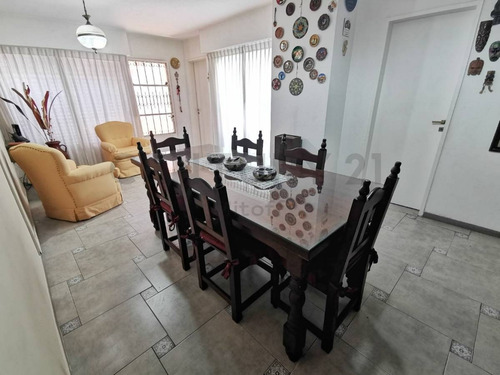 Imagen 6 de 30 de Casa En Venta 4 Dormitorios La Plata