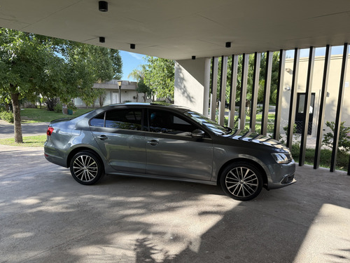 Volkswagen Vento 2.0 Sportline Tsi 200cv