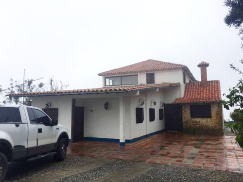 En Venta Acogedora Casa Ubicada En Bailadores, Municipio Rivas Davila, Estado Merida