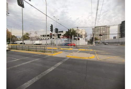 Ubicación Inmejorable En Macul Y La Florida