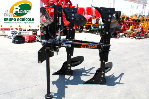 Arado De 2 Rejas Hidraulico Reversible Marca Bison Nuevo
