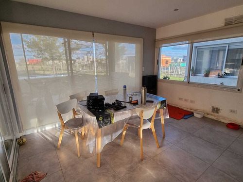 Imagen 12 de 14 de Linda Casa Con Pileta En Barrio Santa Juana Canning