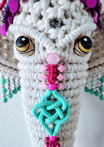 Ganesha Divinidad Hindú Pieza De Diseño Lamonna Macramé Crudo