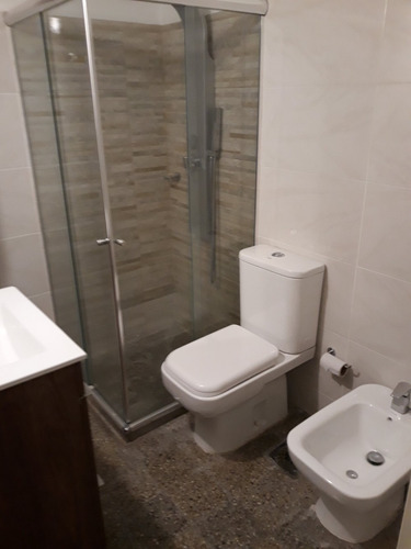 Impecable Apartamento De 4 Dormitorios Y 2 Baños Para Venta En San José A Metros De La Terminal De Omnibus. Posible Financiasion