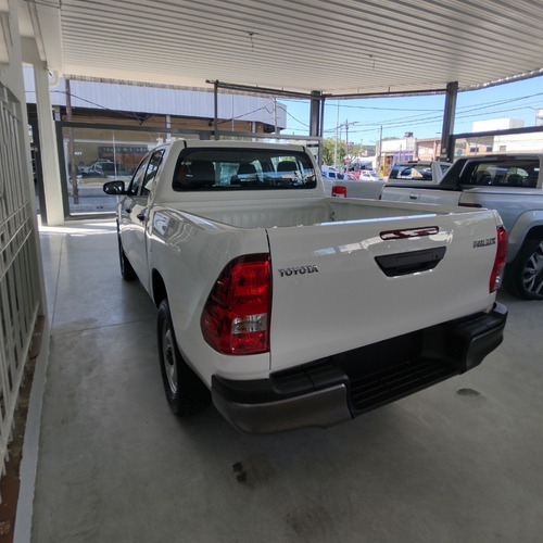 Toyota Hilux 2.4 Cd Dx 150cv 4x2