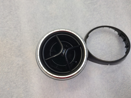Salida De Aire Derecha Mercedes Benz Cla 200 Y 250 R (Usado)
