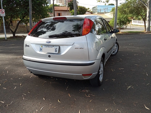 Ford Focus Hatch 2.0 Duratec Glx Prata Revisado Com Nf
