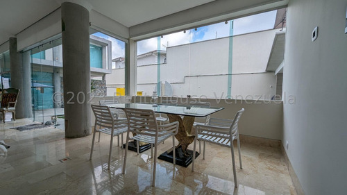 Ms: 24-3353 Vendemos Espectacular Y Nueva Casa En Loma Linda, El Hatillo. A=680m2, 4h, 5b, 11p.