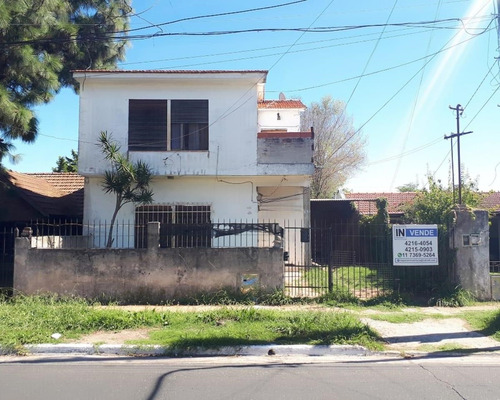 Venta De Casa En Berazategui,  G.b.a. Zona Sur