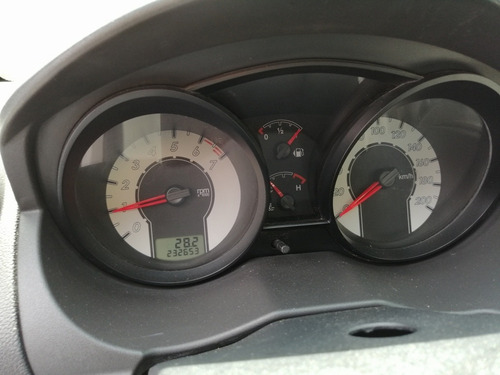 Imagen 11 de 11 de Ford Fiesta Max Automatico