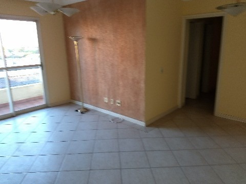 Imagem 8 de 25 de Apartamento No Centro, Com 78 M² -com 3 Dormt (sendo 1 Suíte Com Armário), Bh Social, Cozinha Com Armários, Lavanderia, Sala 2 Ambientes, Sacada Lateral, 2 Vagas Cobertas, Quartinh - Ap00356 - 322825