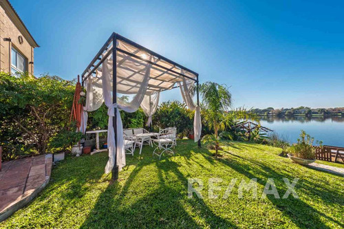 Venta Casa San Isidro Labrador A La Laguna Amarra