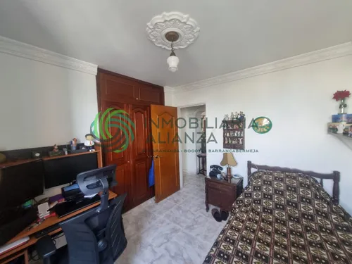 Apartamento En Venta En Mejoras Publicas. Cod V61683