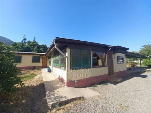 Casas En Venta Terreno 9800m2, 8 Dormitorios, Boco, Quillota