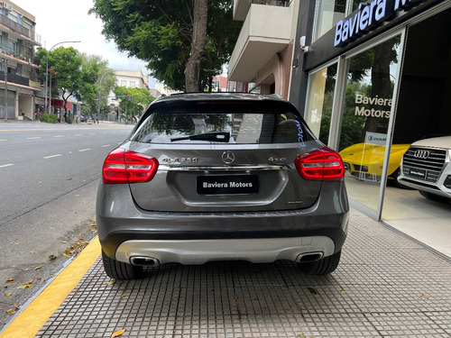 Mercedes-Benz Clase GLA 1.6 Gla250 At Sport B.efficiency