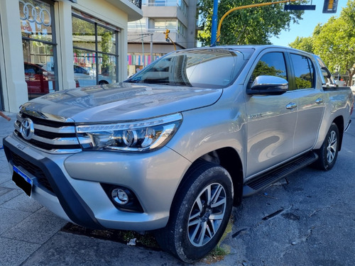 Toyota Hilux 4x4 srx mt6