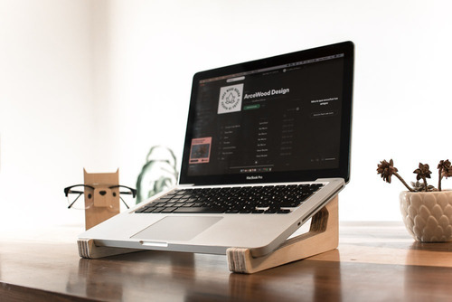 Stand Soporte Base Apoya Macbook Notebook Laptop Portatil