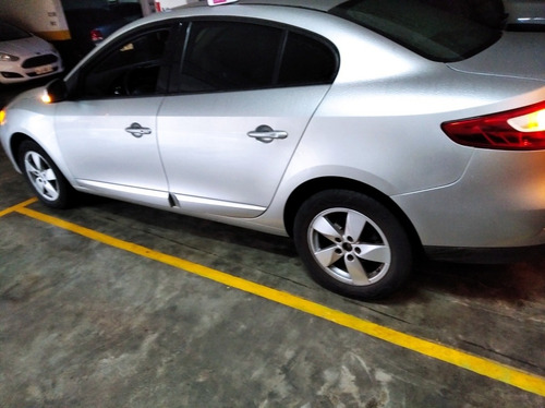 Renault Fluence 2013 2.0 Dynamique X-tronic Hi-flex 4p