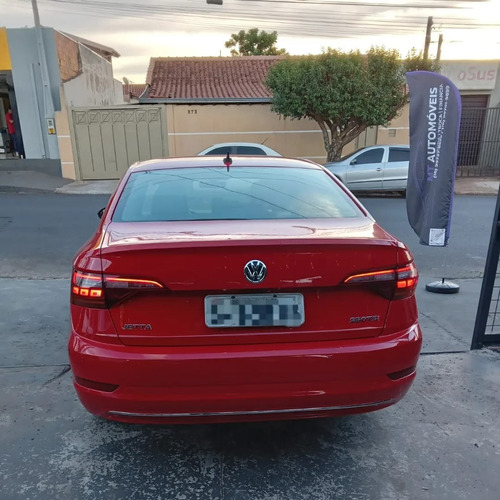 Volkswagen Jetta 1.4 Comfortline 250 Tsi Flex Aut. 4p