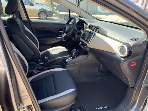 Nissan New Versa Exclusive Cvt