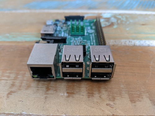 Raspberry Pi 3 Model B+ (Usado)