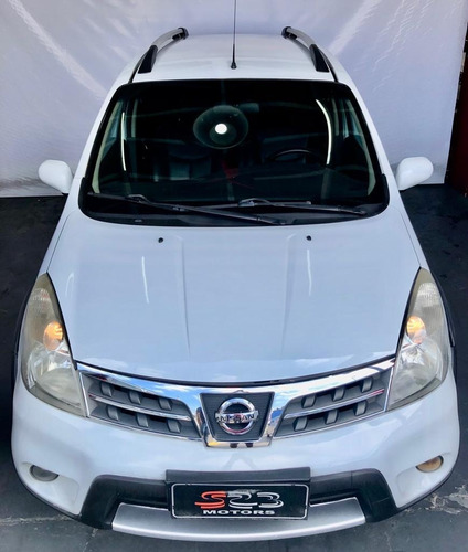 Imagem 4 de 10 de Nissan Livina X-gear Automática
