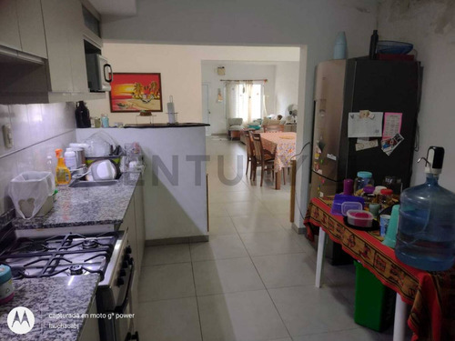 Venta De Casa De 4 Dormitorios En Esperanza, Santa Fe.