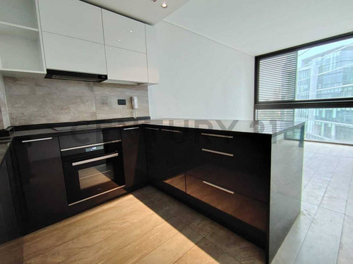 Comodo Departamento En Arriendo En Av. La Dehesa