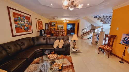 Imagen 5 de 14 de 161465 Lerry Paez 0414-9408606 Venta Townhouse Res Villa Monaco El Trigal Valencia Solo Clientes