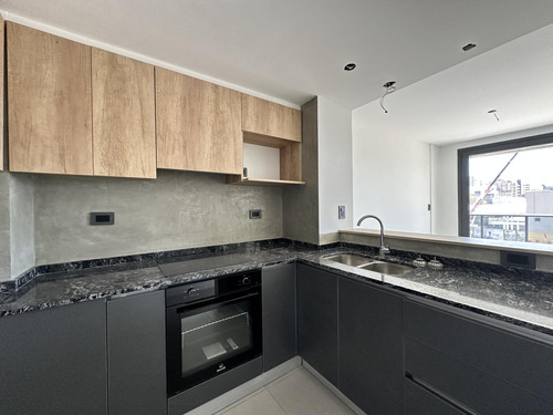 Departamento En Venta En Barrio Echesortu.