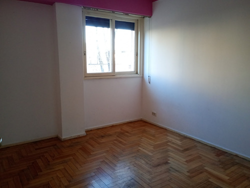Depto. 3 Amb. Fte. C/balcon Santo Tome Al 3200