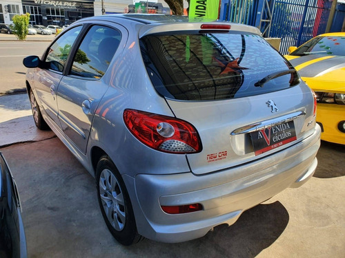 Imagem 4 de 10 de Peugeot 207 1.4 Xr 8v Flex 4p Manual