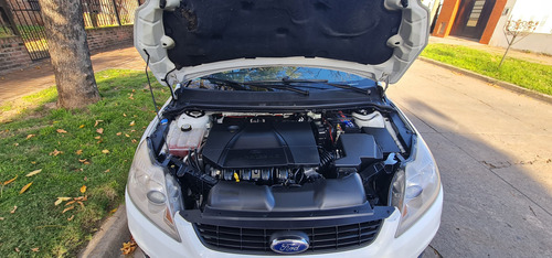 Ford Focus 2 2.0 Ghia Mt