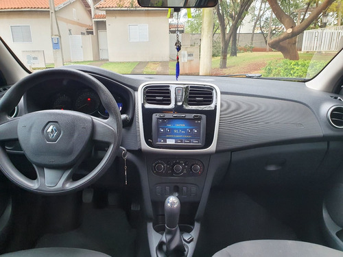 Renault Sandero 2015 1.0 16v Expression Hi-flex 5p
