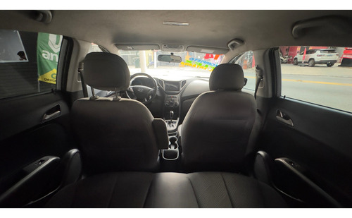 Hyundai HB20X 1.6 16V PREMIUM FLEX 4P AUTOMÁTICO