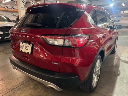 Ford Escape TITANIUM HIBRIDA