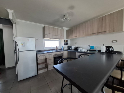 Departamento En Venta De 2 Dorm. Vista Al Mar La Herradura