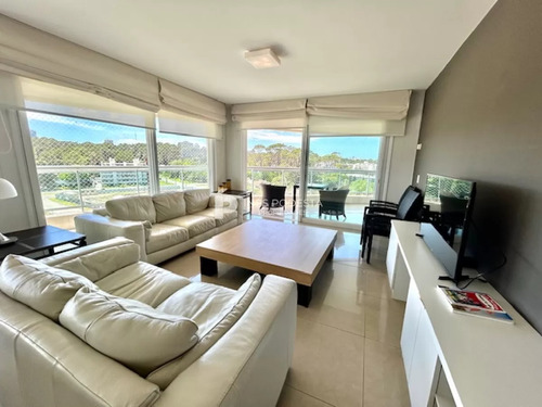 Alquiler Apartamento En  Mansa, Punta Del Este, 2 Dormitorios.