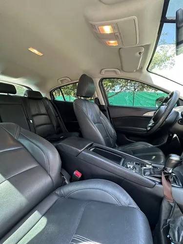 Mazda 3 2.0 Sport Touring