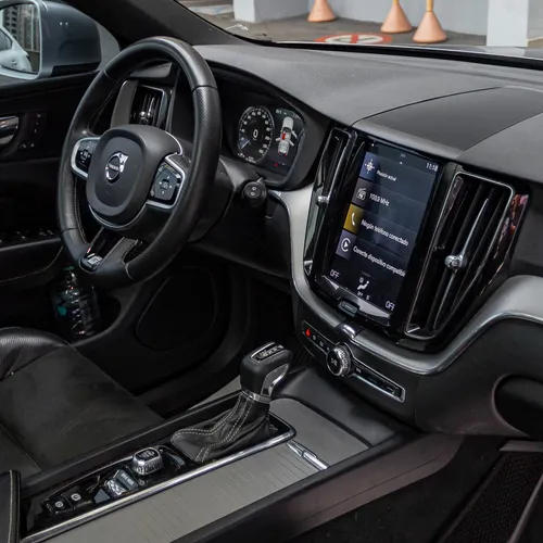 Volvo XC60 T5 R-design 2.0