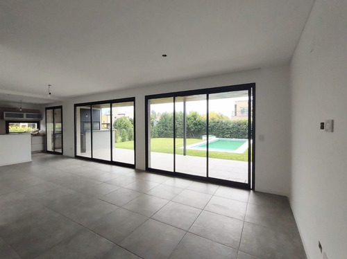 Imagen 3 de 21 de Casa En Venta En Los Olivares
