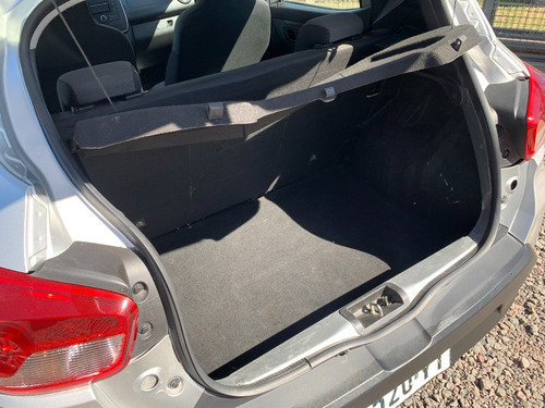 Imagen 12 de 19 de Renault Kwid 1.0 Life