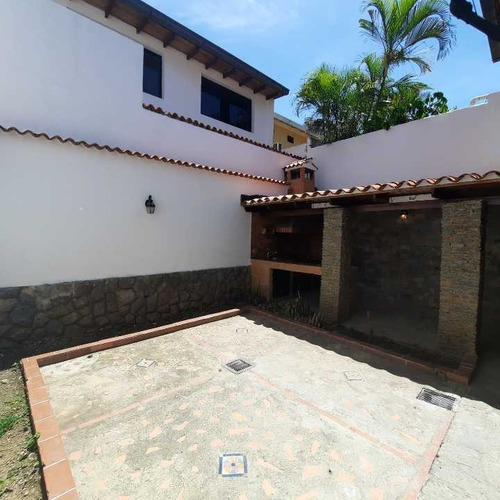 Imagen 6 de 21 de Vendo Casa 320m2 4h/3b/2p Santa Ines 4924