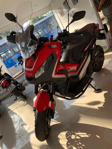 Imagem 3 de 7 de Honda X-adv