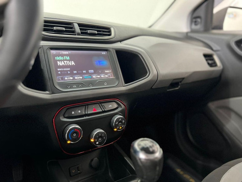 Chevrolet Onix HATCH LT 1.0 8V FlexPower 5p Mec.