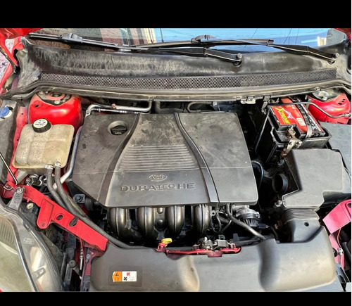 Ford Focus Sedan Sport 5vel Mt