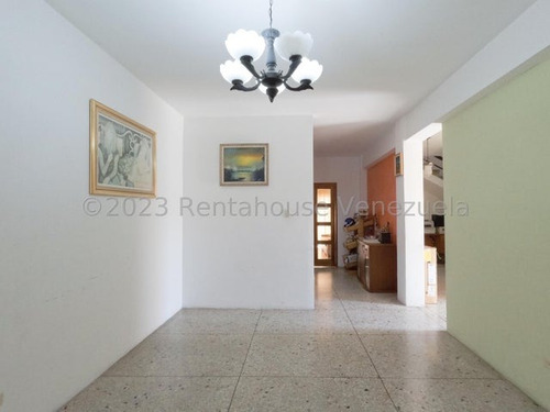 Casa Quinta En Venta En Santa Elena Barquisimeto 24-10415 Dh