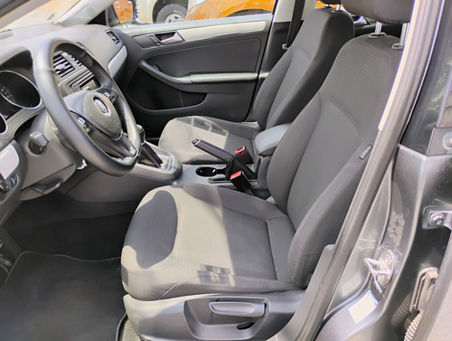 Volkswagen Jetta 2.5 Comfortline Mt