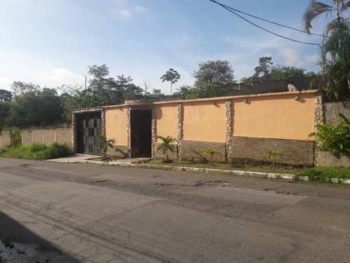 Imagen 11 de 11 de En Venta Amplio Terreno En Colinas De Guataparo Valencia, Totalmente Cercado Con Pared Perimetral